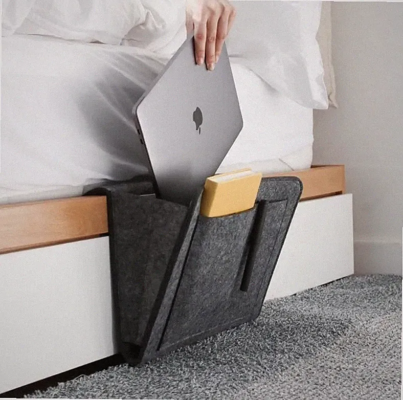 1PCS Felt Storage Hanging Bag for Bed, Sofa, or Carpet – Compact Organizer - NEW