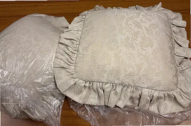 2 Sets /Decorative Pillows/Sofa/Bed Throw Pillows(New)