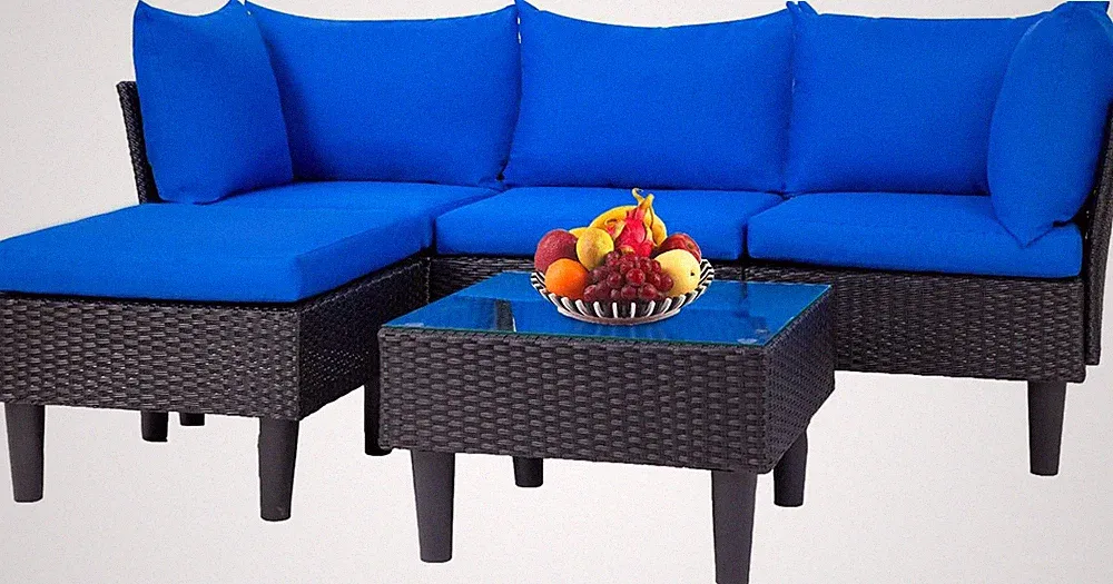 5-Piece Outdoor Wicker Sectional Sofa Set with Blue Cushions & Coffee Table
