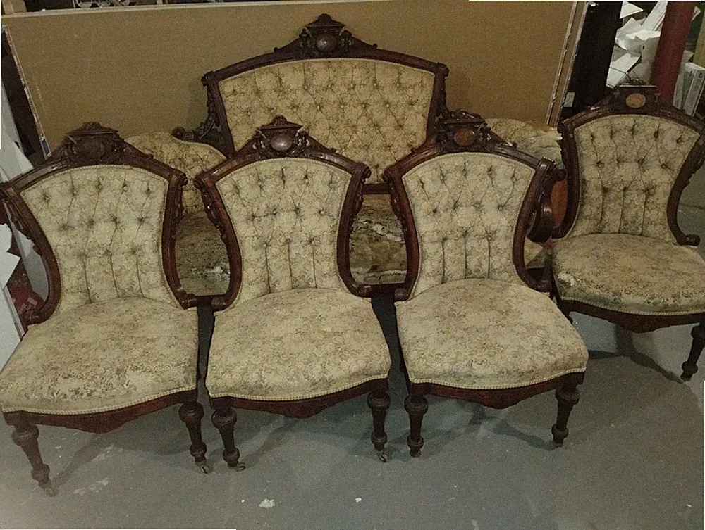 5 Piece Victorian Living Room Set Black Walnut - CLEARANCE MARKDOWN! NO SHIPPING
