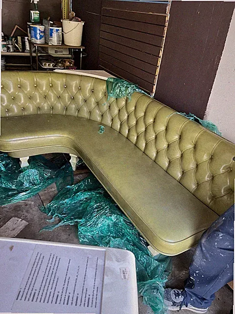 Amazing Rare Vintage Tufted Sofa . Maybe 50’s . In Excellent Condition No Tears
