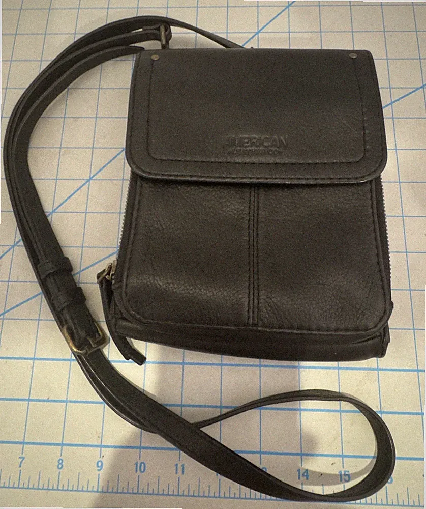 American Leather Co. Black Pebbled Leather Crossbody Organizer Bag 3 sections