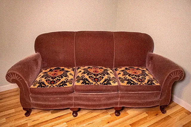 Antique 1930s Art Deco Mohair Sofa with Reversible Cushions