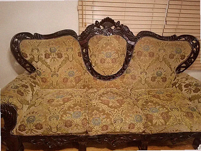 Antique style sofa set 3 pieces