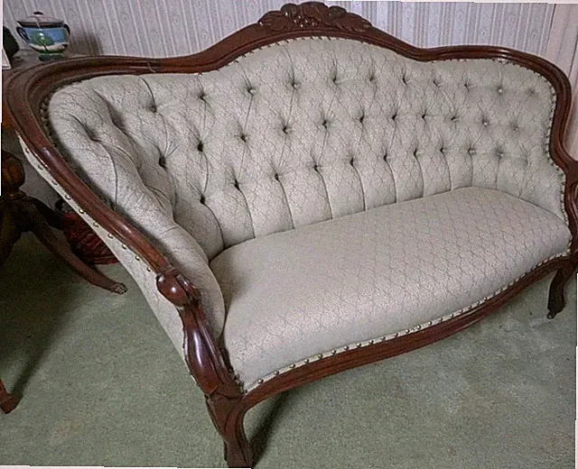Antique Victorian Carved Mahogany Tufted Sofa - Settee, Late 19th Century