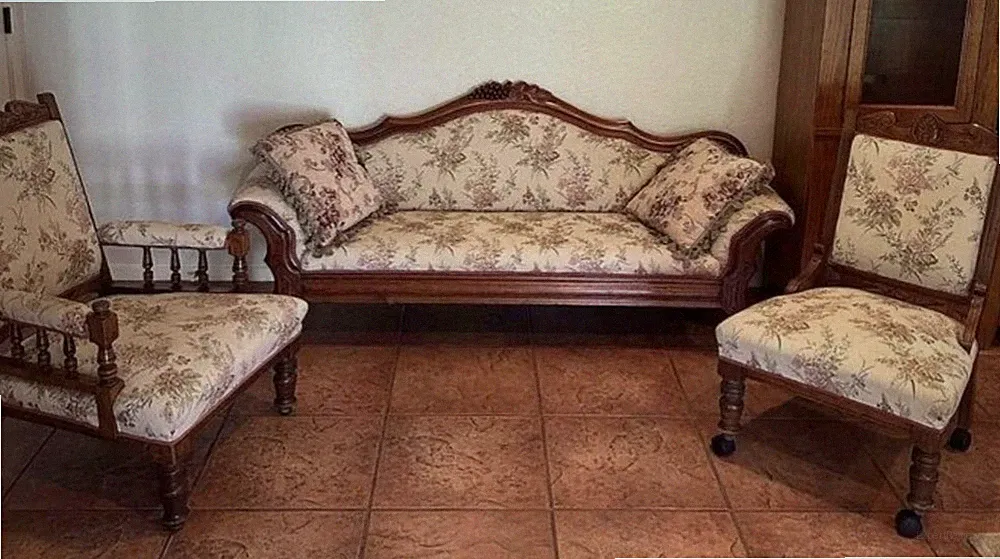 Antique Victorian Parlor Settee and Matching Chairs Sofa Couch Seat