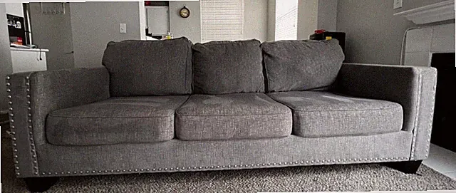 Ashley Furniture Exclusive Brand Barrali 3 Cushion Sofa with 5 Throw Pillows