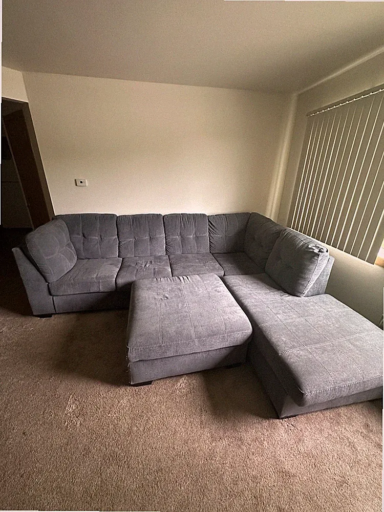 Ashley Furniture Gray Sectional Sofa Left Chaise 4-Seat Cushion