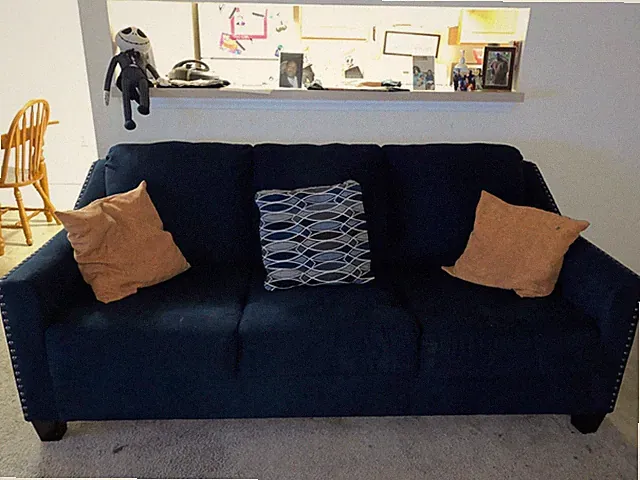 ashley furniture sofa set , navy blue couches. Comes with 2 blue pillows.