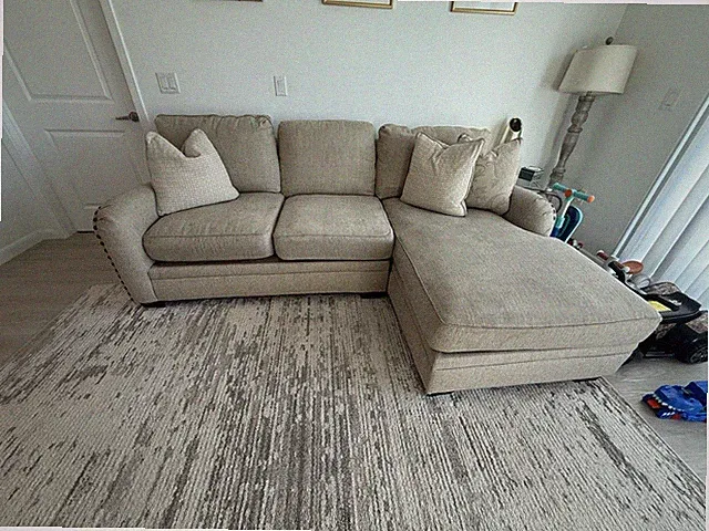 ASHLEY NAILHEAD ACCENT LEFT CHAISE END SECTIONAL Sofa Chair
