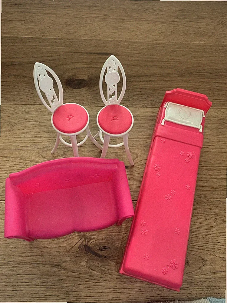Barbie Mattel Glam Vacation House Furniture Lot Hot Pink Bar Chairs Bed Couch