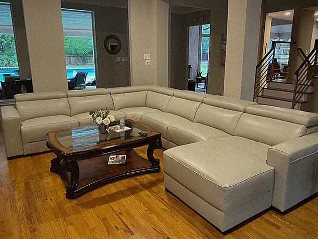 Beautiful brand 11 mo old large sectional sofa with chaise...