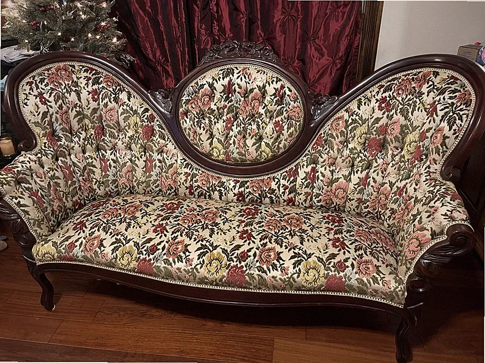 Beautiful Cameo Floral Victorian Sofa 82” Long