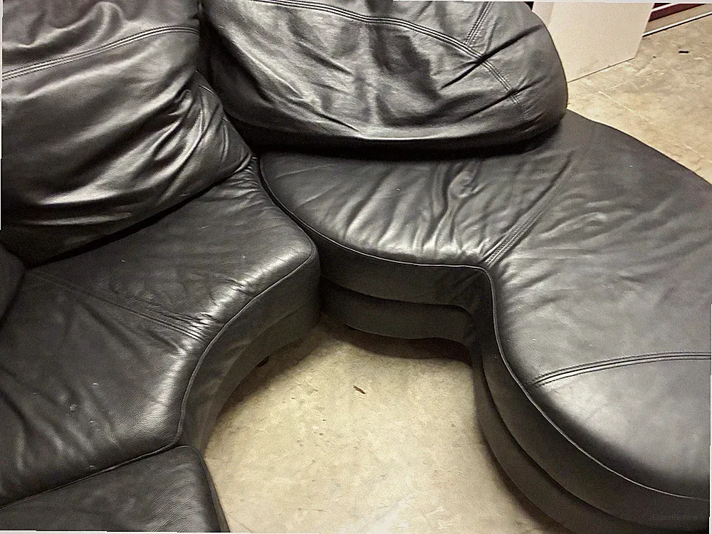 Black Leather Sectional Sofa with Chaise Lounge, Solid, Adults, 35x50x50 in