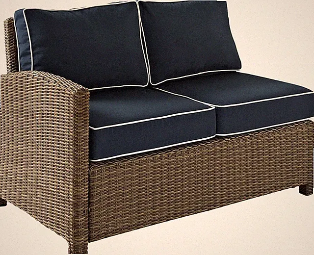 Bradenton 2-Person Wicker Patio Loveseat with Navy Cushions - Brown