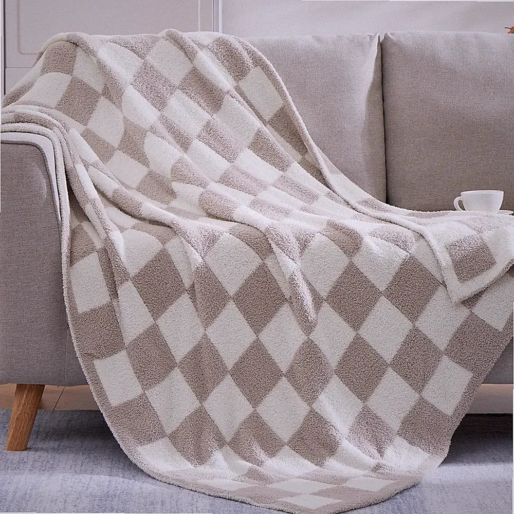 Checkered blanket, camel color, suitable for sofa bed