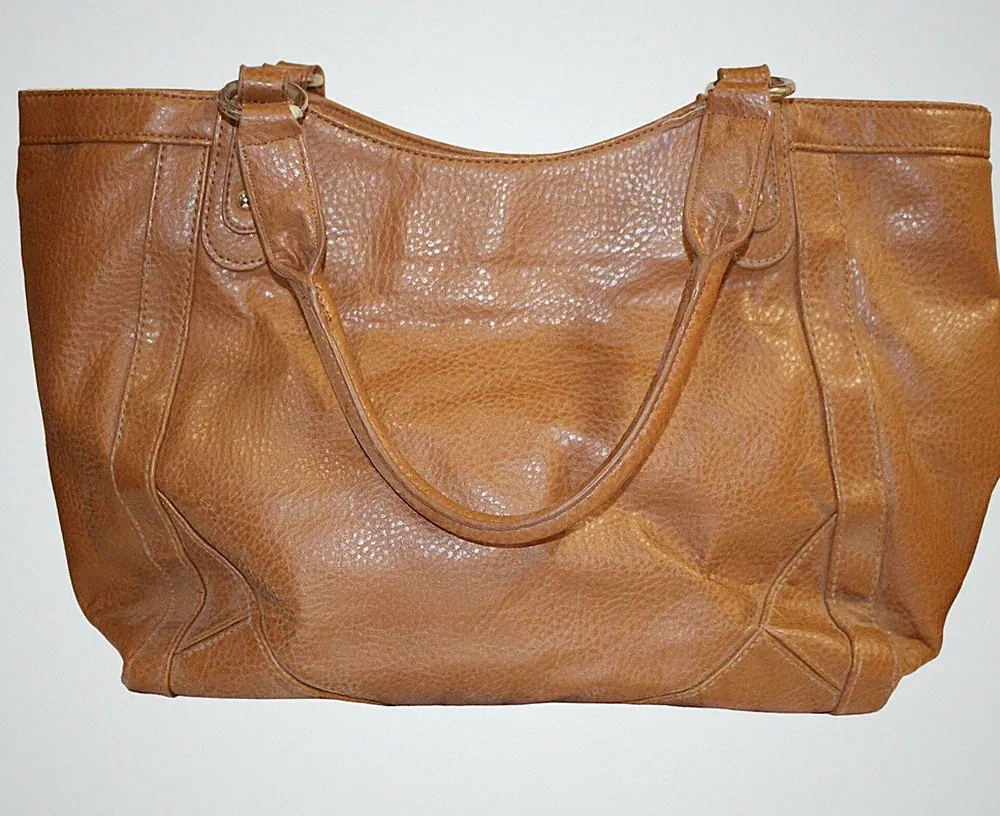 Clearwater Creek Faux Leather Tote Bag 3 Section Plus 3 Small Pockets