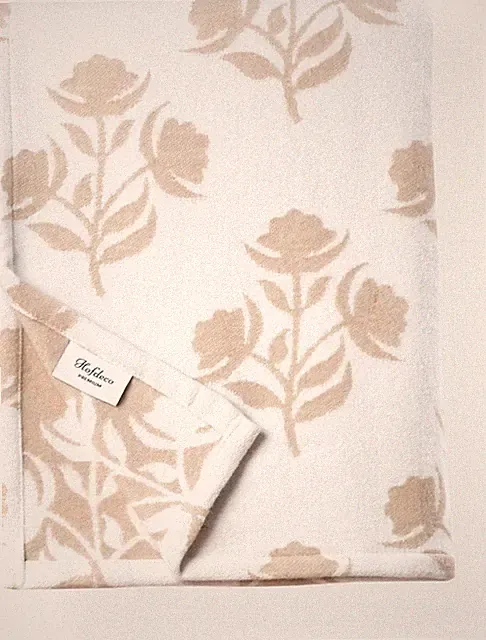 Coastal Floral Throw Blanket for Patio Sofa - 47"x65", Tan with Piping