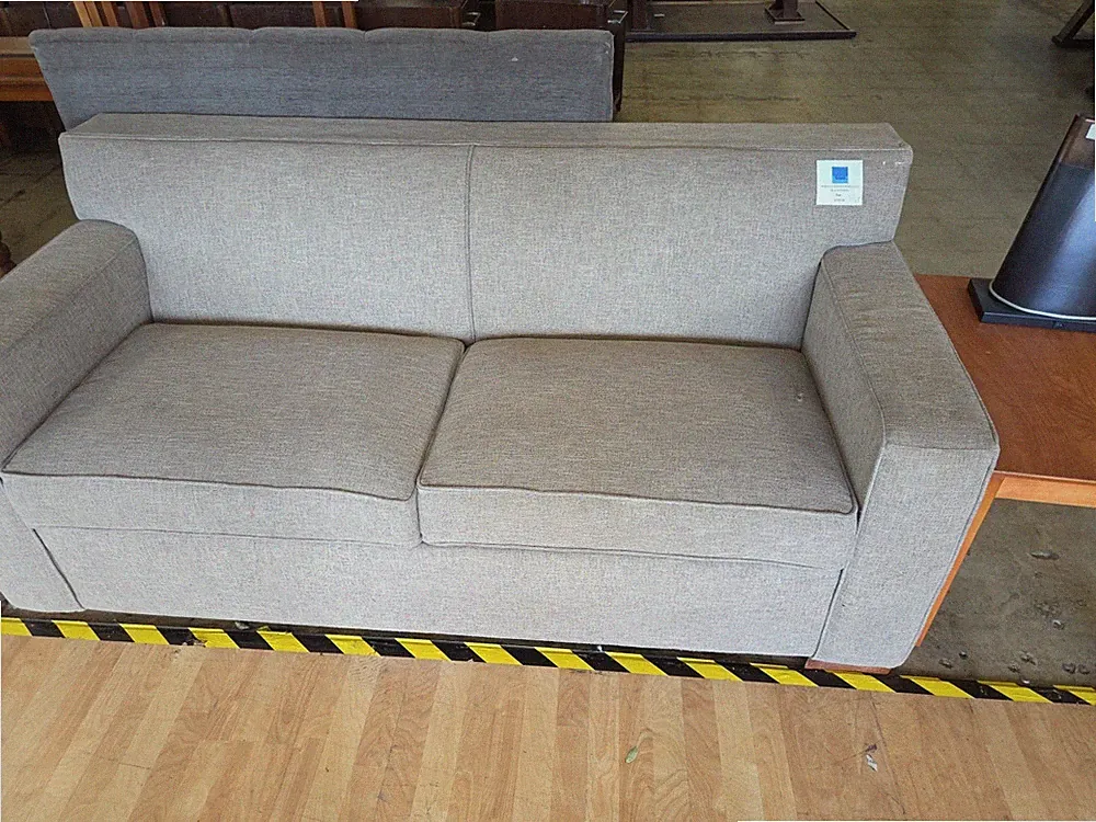 Commercial Grade Marriot Full Pullout Sleeper Sofa Bed , $299
