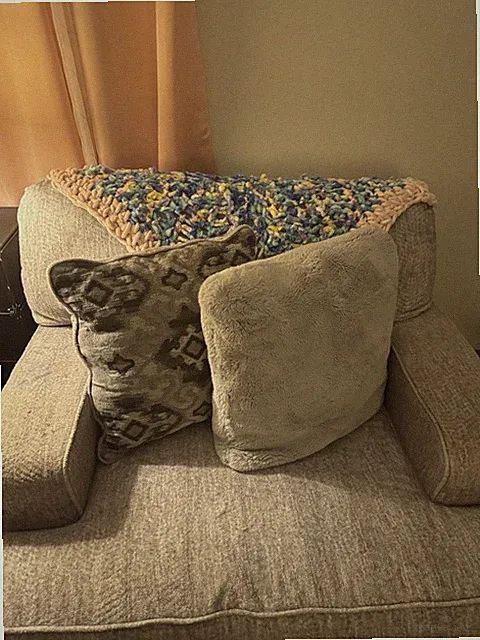Cozy 5-Piece Sofa Set: 8-Foot Couch, Loveseat, Ottoman & One Seater Fair Conditi