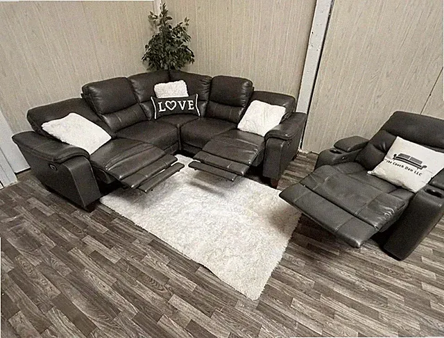 Divano Roma EXP116-VV-BLK L-Shape Sectional Sofa - Black