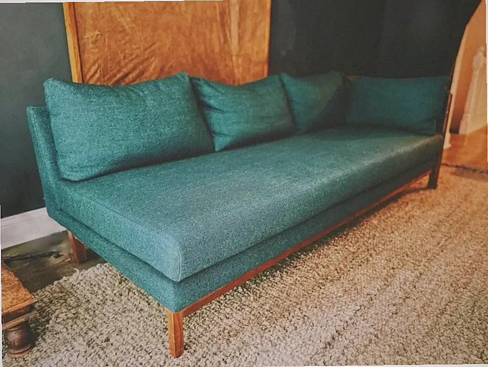 Emmy Design Sectional Sofa
