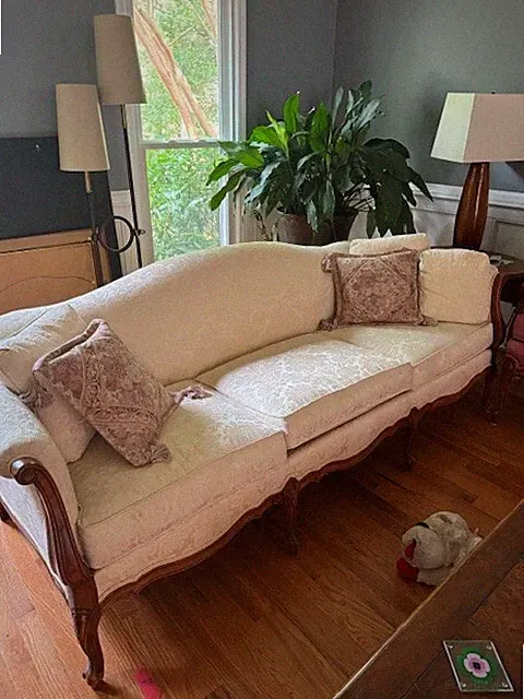 Furniture Thomasville French Provincial Sofa Off White Very Good Condition