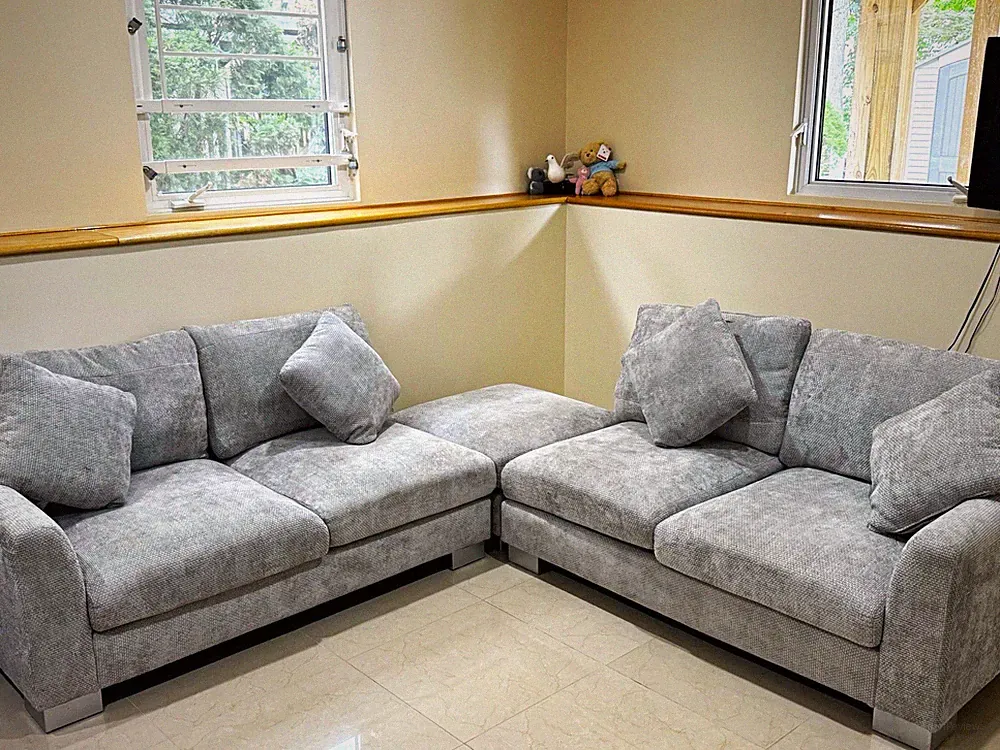 Gray Fabric L-Shaped Sectional Sofa w/ Chaise, 5-Seat, Wood Frame, Modern