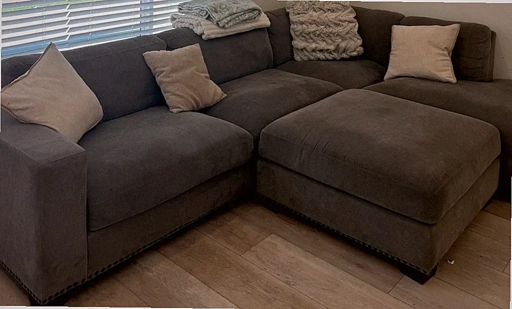Gray Fabric Sectional Sofa w/ Chaise & Cushions Solid Mid-Century Modern 84in