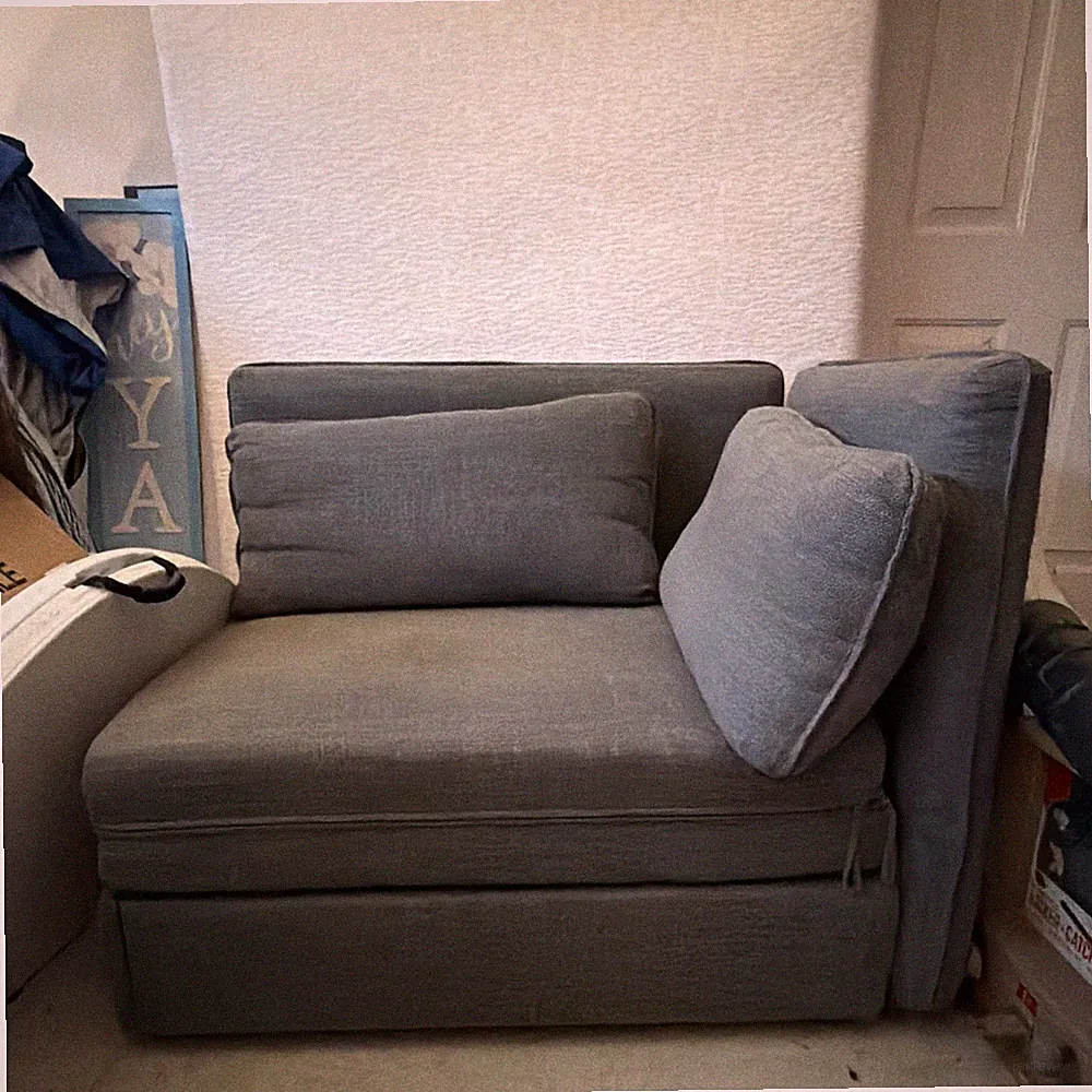 Gray Linen Blend pull-out bed/ sectional