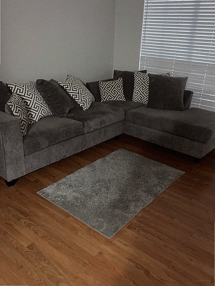 Gray Sectional Sofa 5-Seater with Geometric Cushions, Classic Round Arms