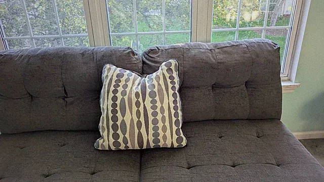 Gray Tufted Sectional Sofa, Fleece Upholstery, 58in W x 50 L x 36in H