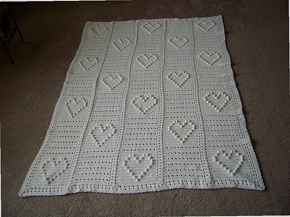 Handmade Heart Afghan Crochet Cream 56x76 Throw Sofa Bed Cottage Core EXCELLENT