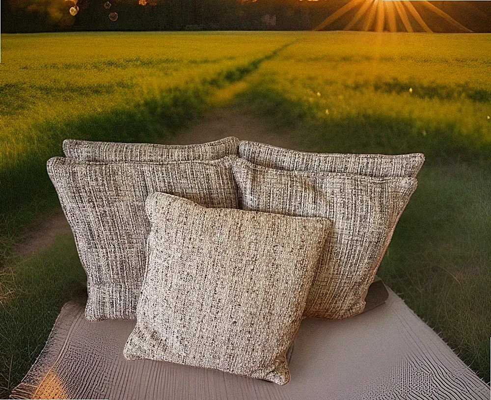 HAVERTYS SHOWROOM QUALITY Bouclé Feather Fill Sofa Pillows 5Pc Modern Earthy Zen