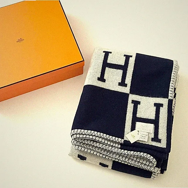 Hermes Throw Blanket Avalon Cashmere Wool Sofa Bed Chair Cover Auth New tag Box
