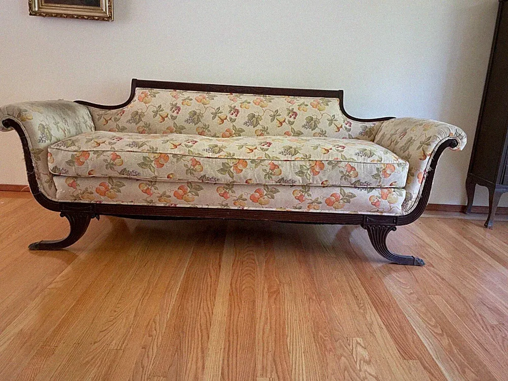 Hollywood Regency Mahogany Fainting Couch, Paw Feet #50117
