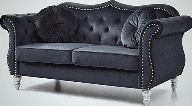 Hollywood Velvet Loveseat in Black