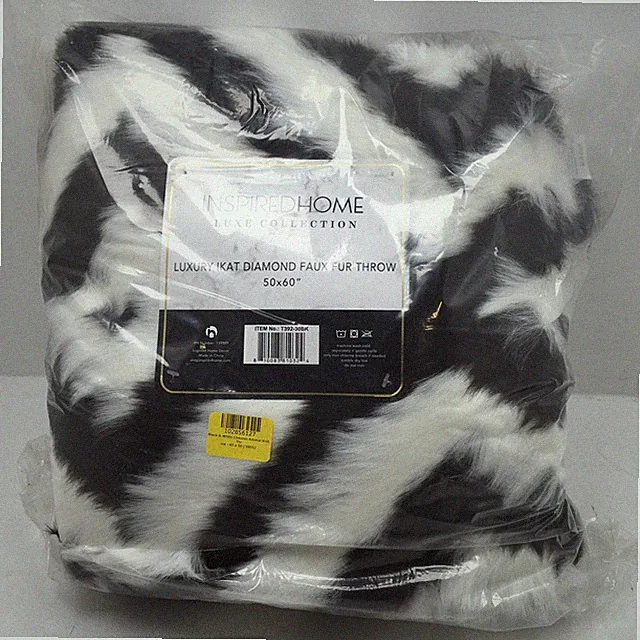 Inspired Home Luxe Ikat Diamond Faux Fur Black & White Throw T392-30BK 50x60"NEW
