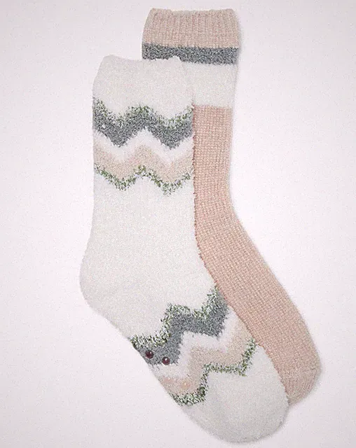 Joyspun Women’s 2 Pair Beige White ZIG-ZAG Gripper Lounge Socks Sz 4-10 Non-skid