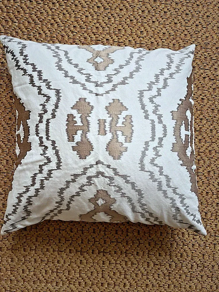 Kim Seybert Ikat Pillow 24” Square Taupe, Gray Cream XL Bed Sofa Decor Insert