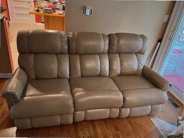 La-Z-Boy Reclining Sofa