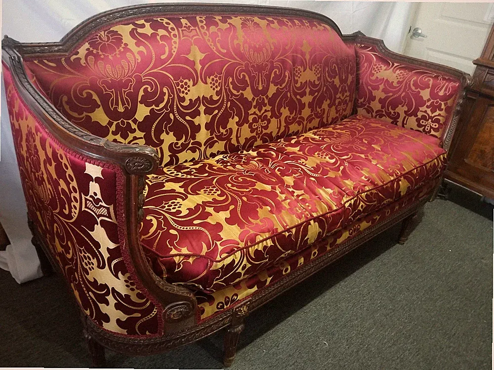 Lovely Louis XVI Gold & Red Satin Walnut Victorian Sofa settee circa 1870