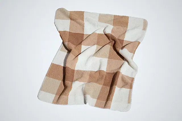 Luxe Classic Faux Fur Throw | Taupe plaid combo | 50"x60"
