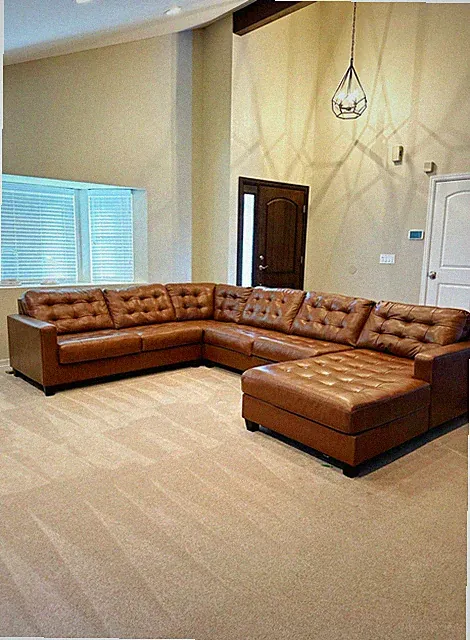 LUXURY LARGE LEATHER SECTIONAL SOFA – EXCELLENT CONDITION