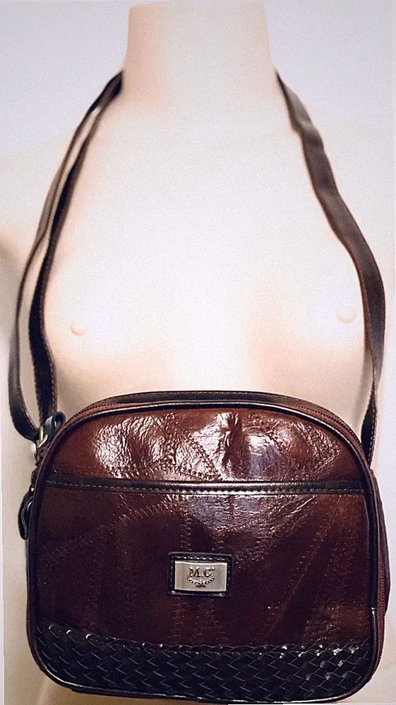 M.C. Marc Chantal Maroon Vintage Small Sectional Leather Crossbody Purse EUC