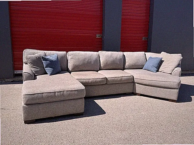 Max Home Sectional Couch w/ Chaise – Free Curbside Delivery