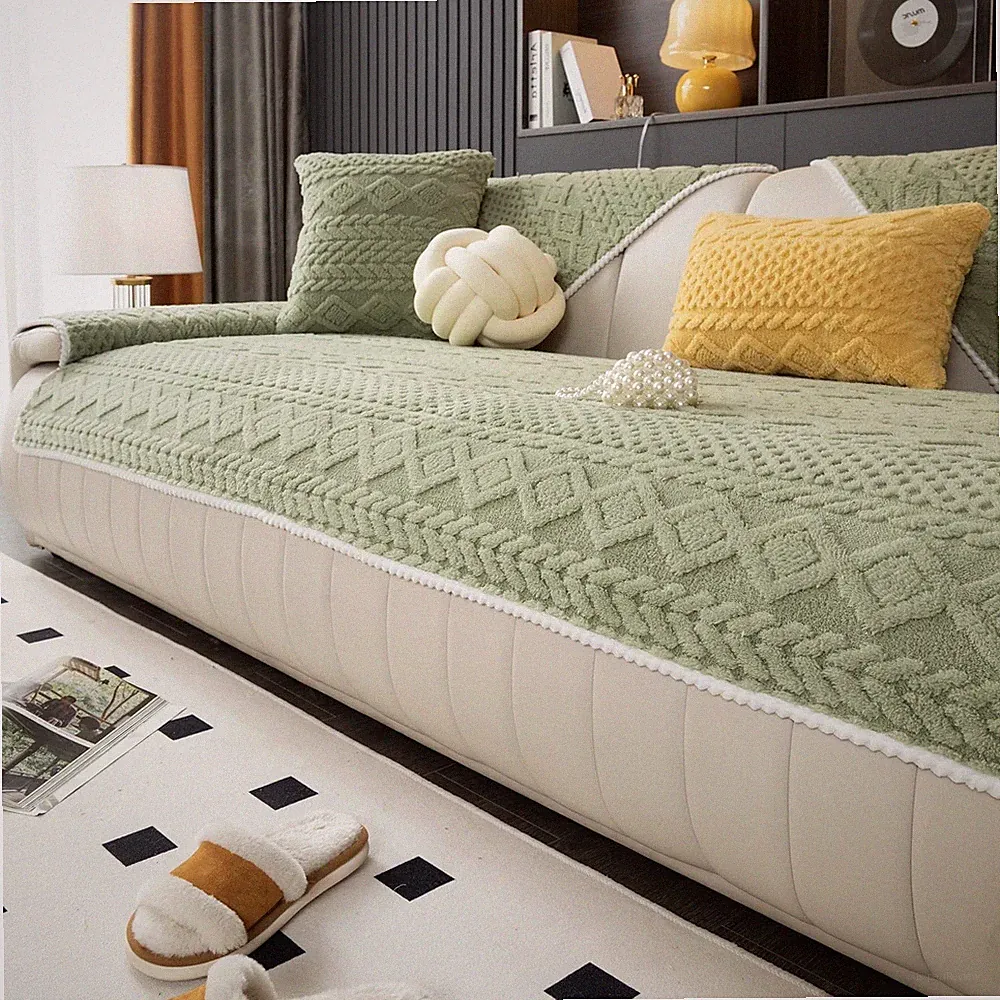 MDSASFD Plush Warm Sectional Couch Cover Washable Fuzzy Pet Sofa Protector