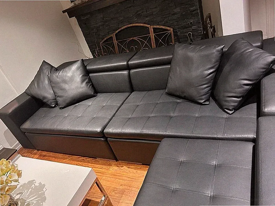 Monaco Sectional Sofa in Black