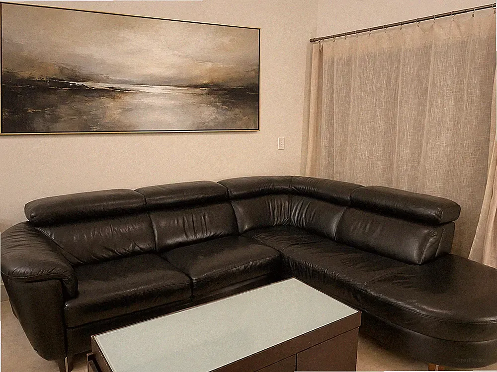 Natuzzi Italian Leather Sofa – Genuine Leather – Black