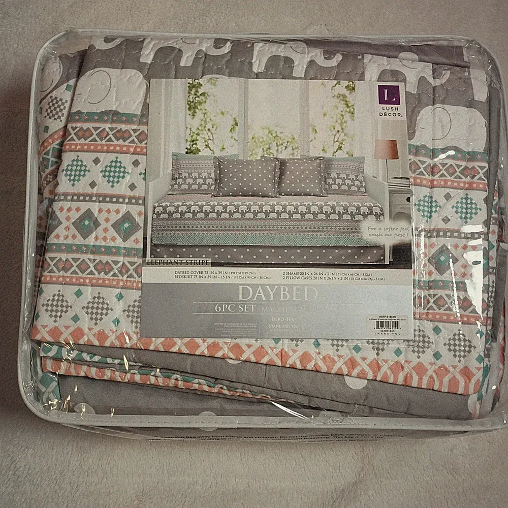 NEW $180, 6-Piece Sofa Bed Cover Set with Striped Elephant Design - Lush Décor